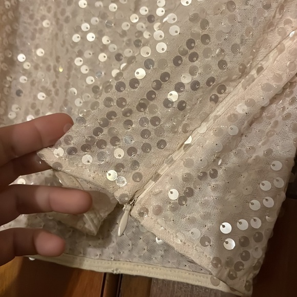 NWT Sequin Top - Picture 5 of 6